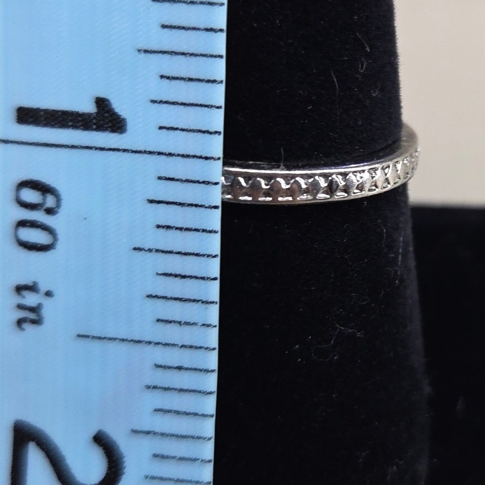 Silver Tone Textured Geometric Pattern Stackable Band Ring Size 8.5 - Picture 5 of 7